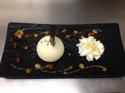 dome glacée au rhum raisins